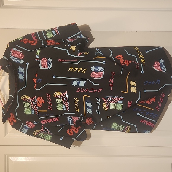 Neon Sign Japanese Button Down - Picture 2 of 2